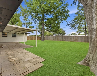 8931 Blankenship Drive - Photo Thumbnail 15