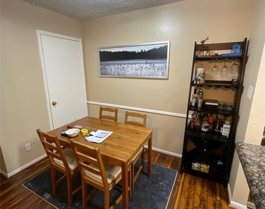 2121 Hepburn Street - Photo Thumbnail 10