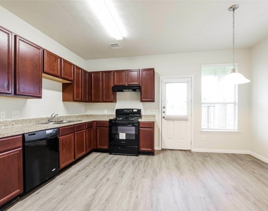 9615 Fabia Court - Photo Thumbnail 1