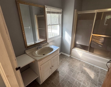 174 Hackett Hill - Photo Thumbnail 7