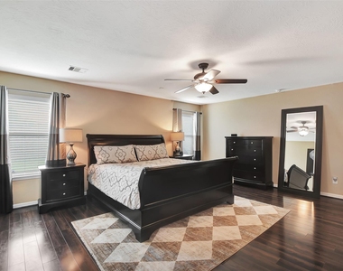 9706 Lockhart Reach Lane - Photo Thumbnail 9