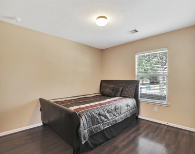 9706 Lockhart Reach Lane - Photo Thumbnail 19