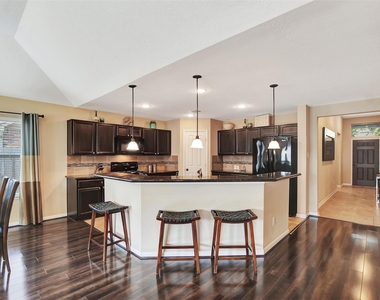 9706 Lockhart Reach Lane - Photo Thumbnail 5
