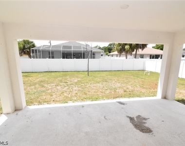 2397 Nantucket Terrace - Photo Thumbnail 7