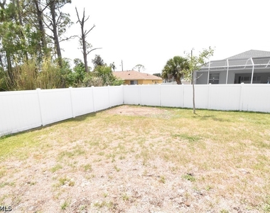 2397 Nantucket Terrace - Photo Thumbnail 11