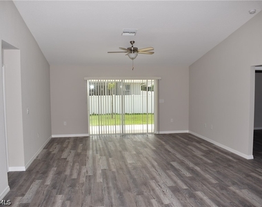 2397 Nantucket Terrace - Photo Thumbnail 5