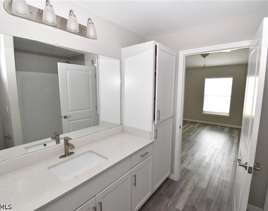 2397 Nantucket Terrace - Photo Thumbnail 14