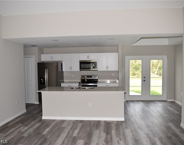 2397 Nantucket Terrace - Photo Thumbnail 3