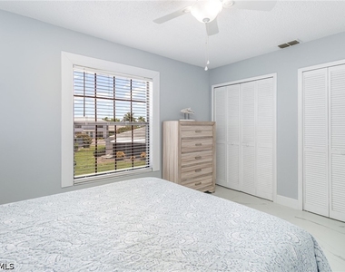 146 Clyburn Way W - Photo Thumbnail 15
