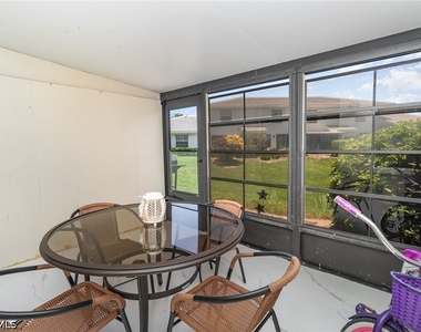 146 Clyburn Way W - Photo Thumbnail 24