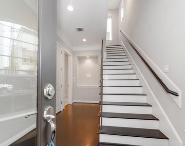 5637 Kiam Street - Photo Thumbnail 8