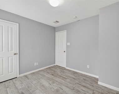 20610 Moonrise River Lane - Photo Thumbnail 33