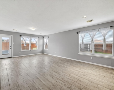 20610 Moonrise River Lane - Photo Thumbnail 15