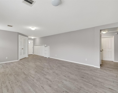 20610 Moonrise River Lane - Photo Thumbnail 8