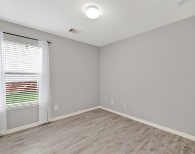 20610 Moonrise River Lane - Photo Thumbnail 36