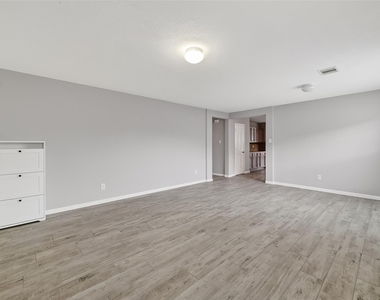 20610 Moonrise River Lane - Photo Thumbnail 7
