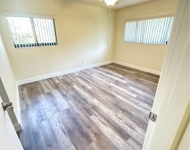 17426 Birchwood Lane - Photo Thumbnail 7