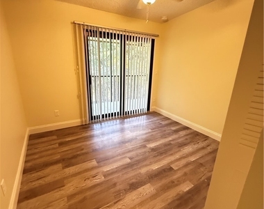 17426 Birchwood Lane - Photo Thumbnail 14