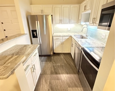 17426 Birchwood Lane - Photo Thumbnail 23