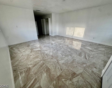 1245 Se 8th Street - Photo Thumbnail 2