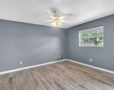 1245 Se 6th Street - Photo Thumbnail 17