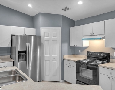 1245 Se 6th Street - Photo Thumbnail 13