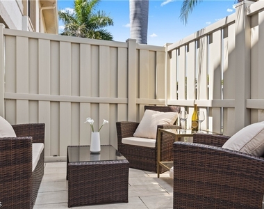 13211 Whitehaven Lane - Photo Thumbnail 8