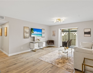 13211 Whitehaven Lane - Photo Thumbnail 1