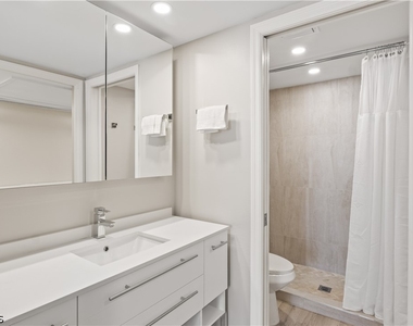 13211 Whitehaven Lane - Photo Thumbnail 15