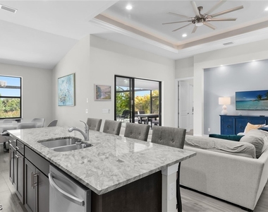 635 Ne 7th Terrace - Photo Thumbnail 14