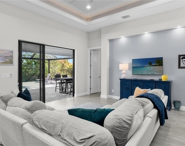635 Ne 7th Terrace - Photo Thumbnail 16