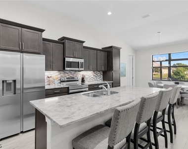 635 Ne 7th Terrace - Photo Thumbnail 17