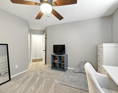12923 Lady Jane Court - Photo Thumbnail 9
