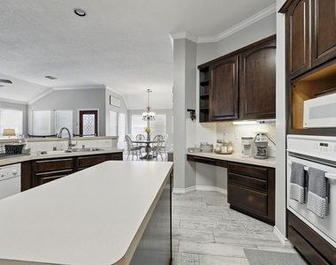 12923 Lady Jane Court - Photo Thumbnail 14