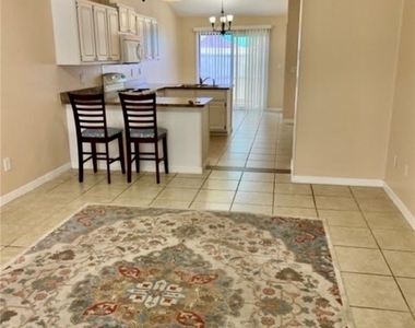 1804 Sw 21st Lane - Photo Thumbnail 1