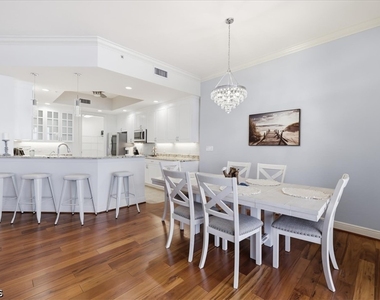 2104 W 1st Street - Photo Thumbnail 9