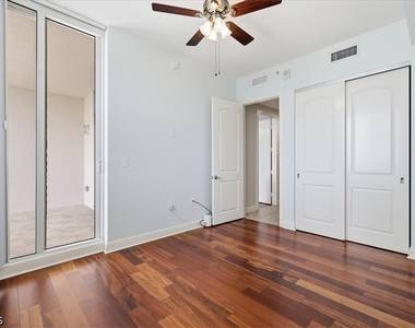 2104 W 1st Street - Photo Thumbnail 38
