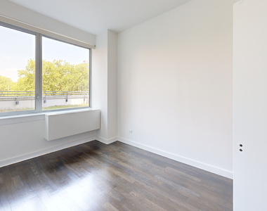 808 Columbus Ave - Photo Thumbnail 4
