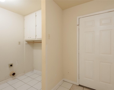 138 Summer Place - Photo Thumbnail 18