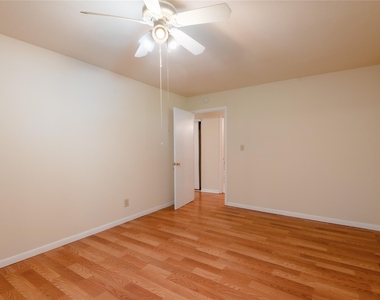 138 Summer Place - Photo Thumbnail 17