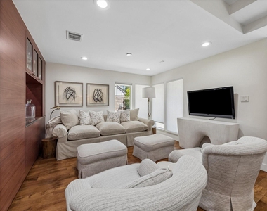 623 Pinehaven Drive - Photo Thumbnail 8