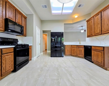 159 S Delta Mill Circle - Photo Thumbnail 2