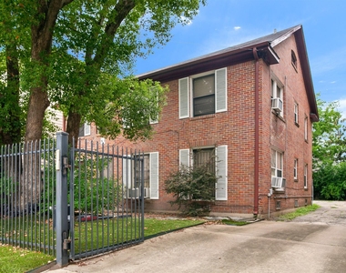 1821 Oakdale Street - Photo Thumbnail 1