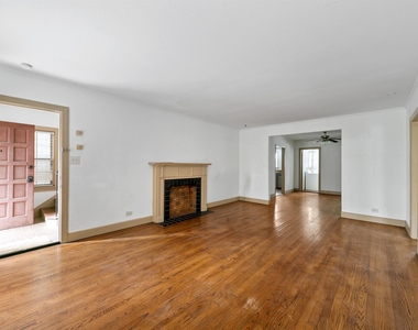 1821 Oakdale Street - Photo Thumbnail 5
