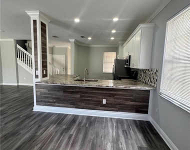 7614 Bristol Circle - Photo Thumbnail 5