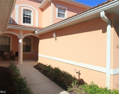 3425 Grand Cypress Drive - Photo Thumbnail 2
