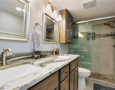 4200 Belair Lane - Photo Thumbnail 9