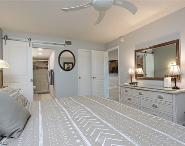 4200 Belair Lane - Photo Thumbnail 8