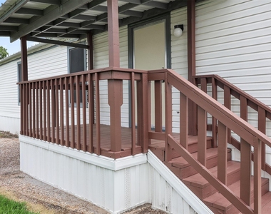 2222 N Austin Avenue - Photo Thumbnail 3