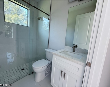4681 18th Avenue Se - Photo Thumbnail 8